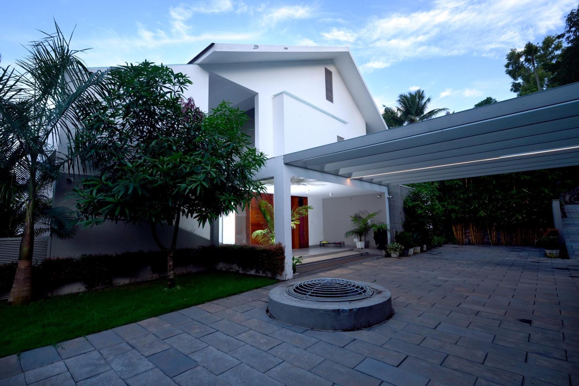 The Meadows Bed and Breakfast Varkala Exteriör bild